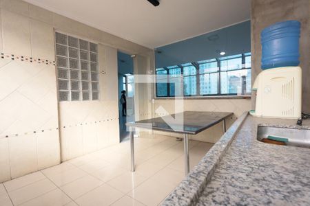Cozinha de apartamento à venda com 2 quartos, 200m² em Jardim Guarulhos, Guarulhos