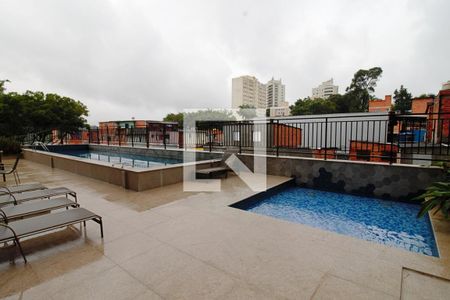 Apartamento à venda com 36m², 2 quartos e sem vagaÁrea comum - Piscina