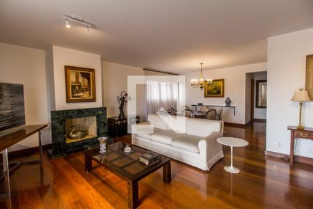 Apartamento à venda com 395m², 2 quartos e 3 vagasSala