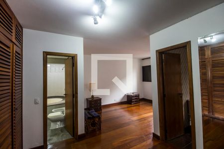 Apartamento à venda com 395m², 2 quartos e 3 vagasSuíte master