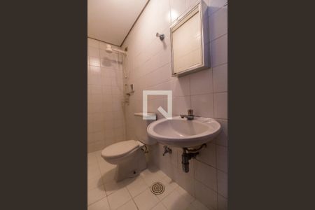 Apartamento à venda com 395m², 2 quartos e 3 vagasBanheiro de serviço