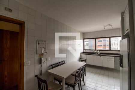 Apartamento à venda com 395m², 2 quartos e 3 vagasCozinha