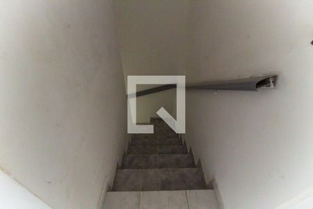 Escada de casa à venda com 2 quartos, 78m² em Vila Nova Curuçá, São Paulo