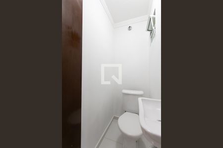 Lavabo  de casa de condomínio à venda com 2 quartos, 91m² em Vila Carmosina, São Paulo