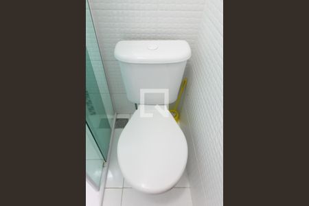 Casa de condomínio à venda com 91m², 2 quartos e 1 vaga Casa de condomínio à venda com 91m², 2 quartos e 1 vagaDetalhe banheiro