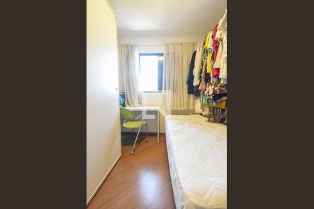 Apartamento à venda com 56m², 2 quartos e 1 vagaQuarto 02