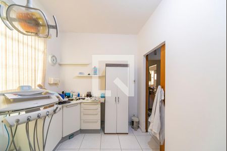 Casa à venda com 470m², 8 quartos e 7 vagasQuarto 1 casa 2