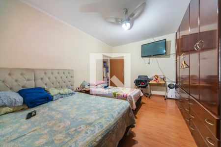 Casa à venda com 470m², 8 quartos e 7 vagasQuarto 2