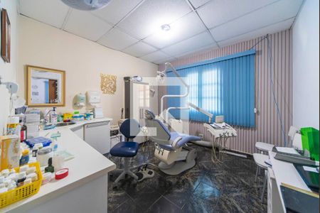 Casa à venda com 470m², 8 quartos e 7 vagasQuarto 3 casa 2