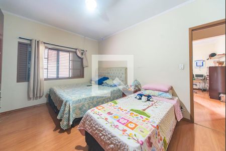 Casa à venda com 470m², 8 quartos e 7 vagasQuarto 2