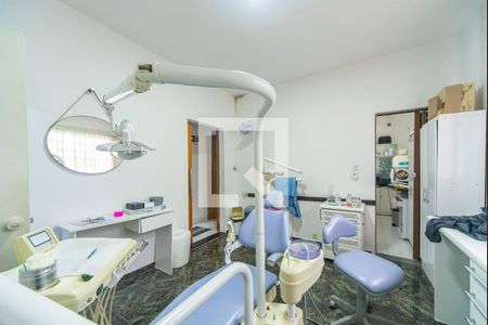 Casa à venda com 470m², 8 quartos e 7 vagasQuarto 2 casa 2