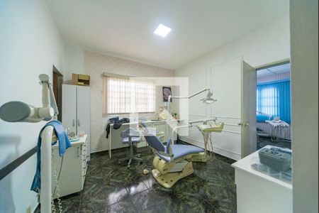 Casa à venda com 470m², 8 quartos e 7 vagasQuarto 2 casa 2