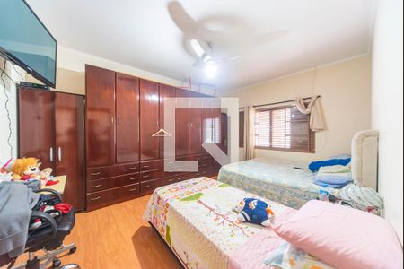 Casa à venda com 470m², 8 quartos e 7 vagasQuarto 2