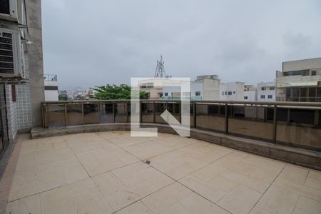 Apartamento para alugar com 410m², 5 quartos e 3 vagasVaranda da suíte 01