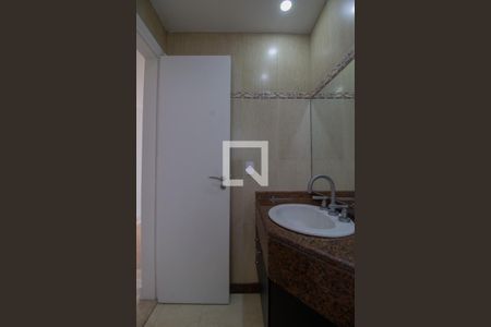 Apartamento para alugar com 410m², 5 quartos e 3 vagasBanheiro da Suíte 02