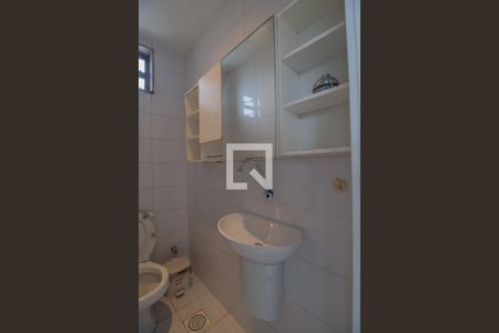 Apartamento para alugar com 410m², 5 quartos e 3 vagasBanheiro de Serviço