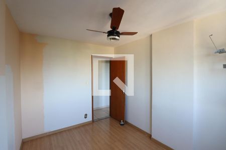 Quarto 2 de apartamento para alugar com 2 quartos, 54m² em Porto Novo, São Gonçalo