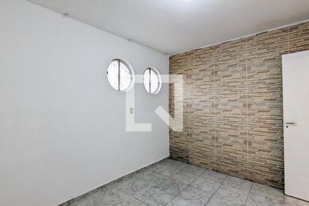 Quarto 1 de casa para alugar com 2 quartos, 60m² em Alves Dias, São Bernardo do Campo