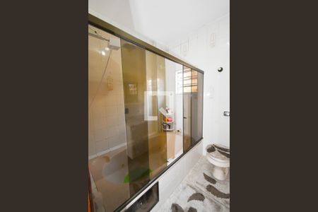 Casa à venda com 242m², 3 quartos e 1 vaga Casa à venda com 242m², 3 quartos e 1 vagaBanheiro Corredor