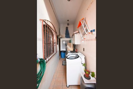 Casa à venda com 242m², 3 quartos e 1 vaga Casa à venda com 242m², 3 quartos e 1 vagaLavanderia