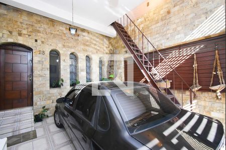 Casa à venda com 242m², 3 quartos e 1 vaga Casa à venda com 242m², 3 quartos e 1 vagaGaragem