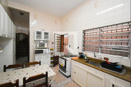 Casa à venda com 242m², 3 quartos e 1 vaga Casa à venda com 242m², 3 quartos e 1 vagaCozinha