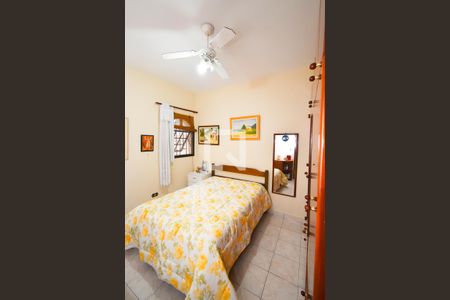 Casa à venda com 242m², 3 quartos e 1 vaga Casa à venda com 242m², 3 quartos e 1 vagaQuarto 1