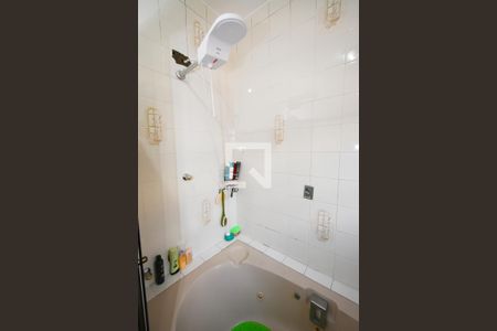 Casa à venda com 242m², 3 quartos e 1 vaga Casa à venda com 242m², 3 quartos e 1 vagaBanheiro Corredor