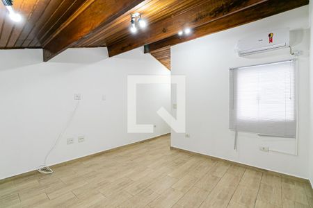Casa à venda com 150m², 3 quartos e 2 vagasSótão - Suíte