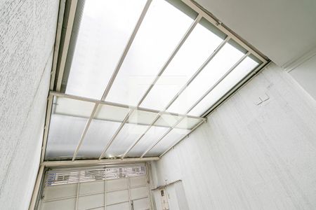 Casa à venda com 150m², 3 quartos e 2 vagasGaragem - Teto Retrátil