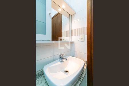 Casa à venda com 150m², 3 quartos e 2 vagasBanheiro da Suíte