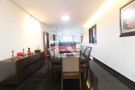 Sala de casa à venda com 6 quartos, 500m² em Trevo, Belo Horizonte