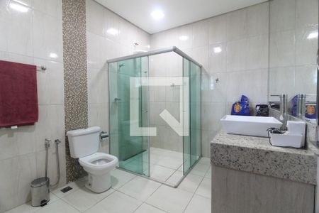 Banheiro de casa à venda com 6 quartos, 500m² em Trevo, Belo Horizonte
