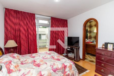 Apartamento à venda com 317m², 3 quartos e 2 vagas Apartamento à venda com 317m², 3 quartos e 2 vagasSuíte