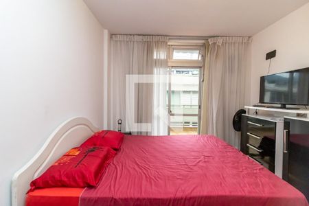 Apartamento à venda com 317m², 3 quartos e 2 vagas Apartamento à venda com 317m², 3 quartos e 2 vagasQuarto 1