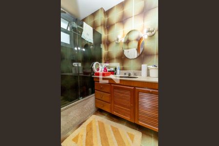 Apartamento à venda com 317m², 3 quartos e 2 vagas Apartamento à venda com 317m², 3 quartos e 2 vagasBanheiro da Suíte