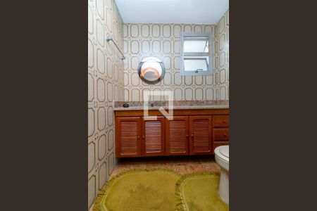 Apartamento à venda com 317m², 3 quartos e 2 vagas Apartamento à venda com 317m², 3 quartos e 2 vagasLavabo