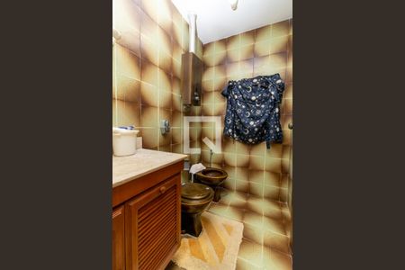 Apartamento à venda com 317m², 3 quartos e 2 vagas Apartamento à venda com 317m², 3 quartos e 2 vagasBanheiro da Suíte