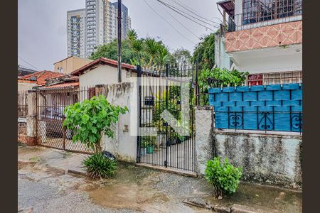 Casa para alugar com 25m², 1 quarto e sem vaga Casa para alugar com 25m², 1 quarto e sem vagaFachada