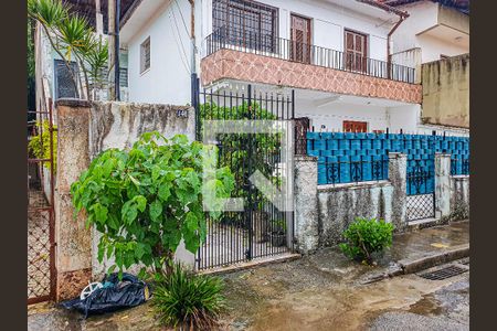 Casa para alugar com 25m², 1 quarto e sem vaga Casa para alugar com 25m², 1 quarto e sem vagaFachada