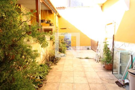 Casa à venda com 332m², 4 quartos e 1 vagaQuintal