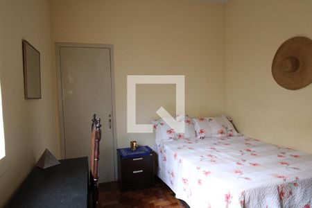 Casa à venda com 332m², 4 quartos e 1 vagaSuíte 1