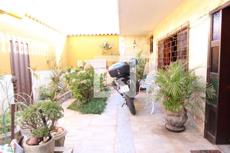 Casa à venda com 332m², 4 quartos e 1 vagaJardim