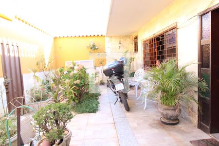 Casa à venda com 332m², 4 quartos e 1 vagaJardim