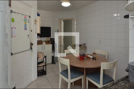 Apartamento à venda com 193m², 3 quartos e 2 vagasCozinha