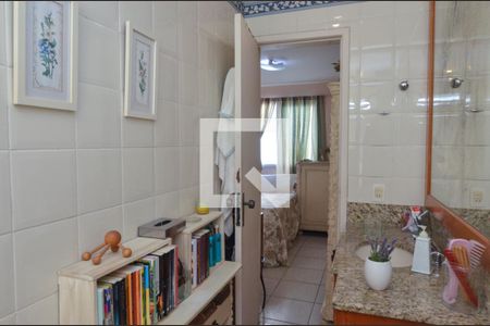 Apartamento à venda com 193m², 3 quartos e 2 vagasBanheiro da Suíte