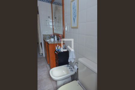 Apartamento à venda com 193m², 3 quartos e 2 vagasBanheiro da Suíte