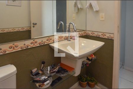 Apartamento à venda com 193m², 3 quartos e 2 vagasLavabo