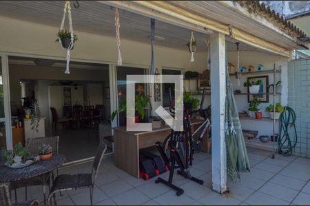 Apartamento à venda com 193m², 3 quartos e 2 vagasVaranda