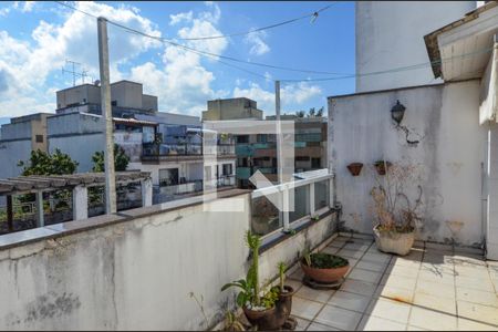Apartamento à venda com 193m², 3 quartos e 2 vagasVaranda 2